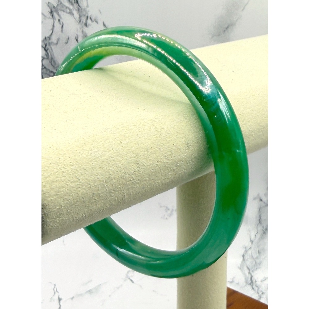 Green Glass Bangle Bracelet Jade Look Translucent Iridescent 8" Vintage Style
